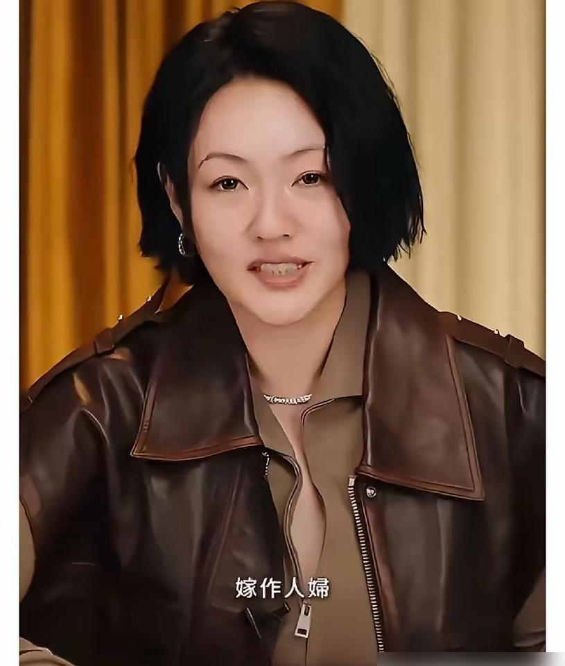 最狠的婚姻毒药，永远是女人自己的“懂事”！小S在回顾出道32年的节目里坦白，当年被专业老师夸为“艺人