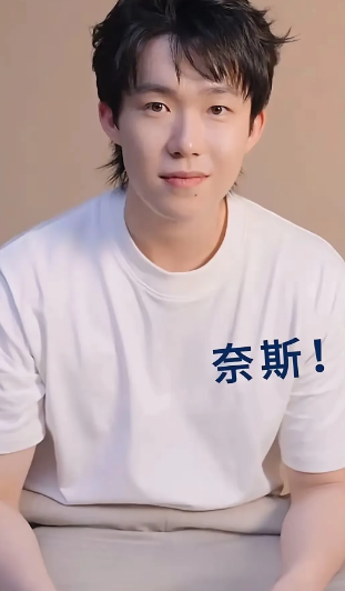 时间没变，大头官宣了！还是明天中午12点，晚上7点还会准时蹲在直播间，听说还