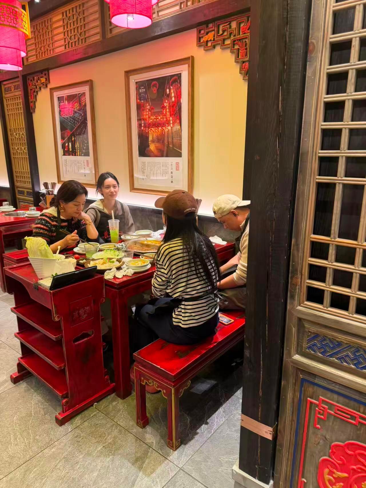 也子去塞尔维亚了！！塞尔维亚偶遇周也