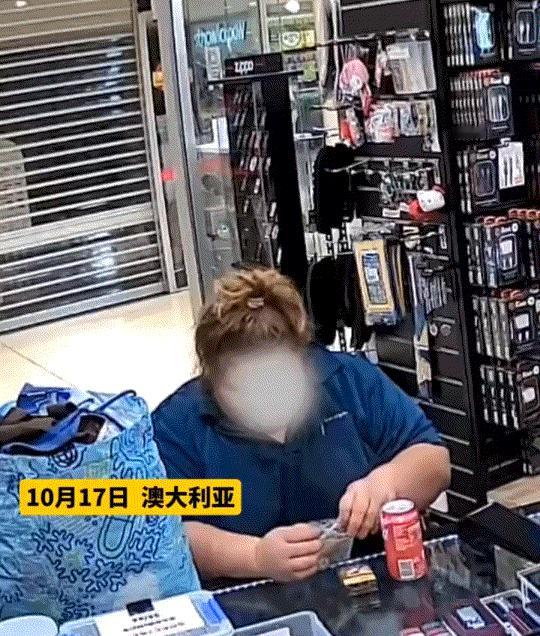 实在没忍住！一男子在国外经营店铺，期间就进来一位外国女子购物，可当女子选好商品来