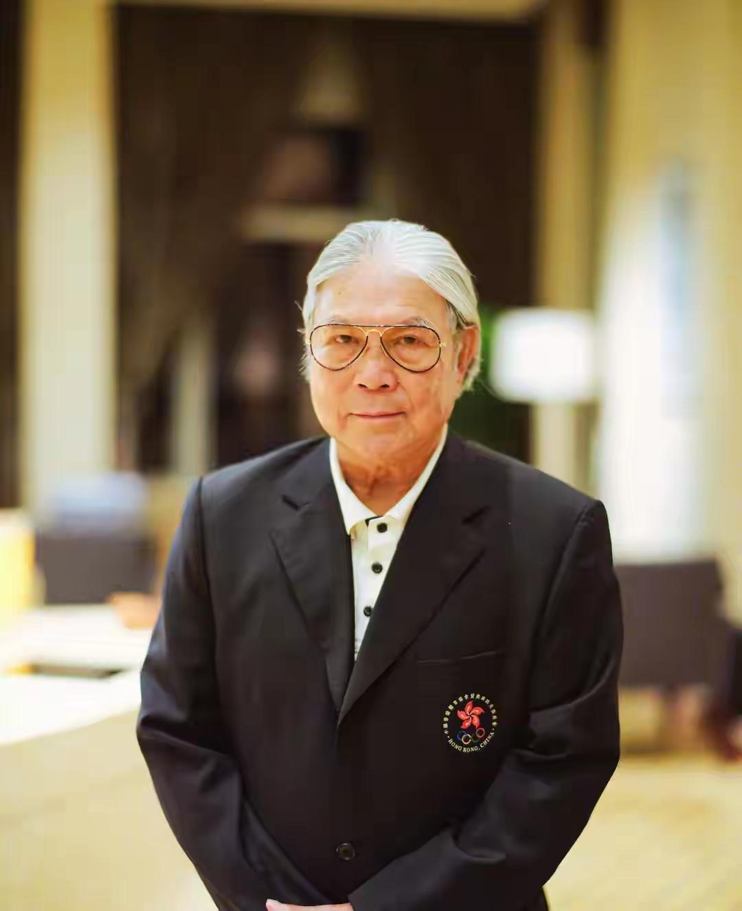 郭晶晶的这波操作真的是给香港的这堆名媛上了一课。公公霍震霆的79岁大寿，如此重