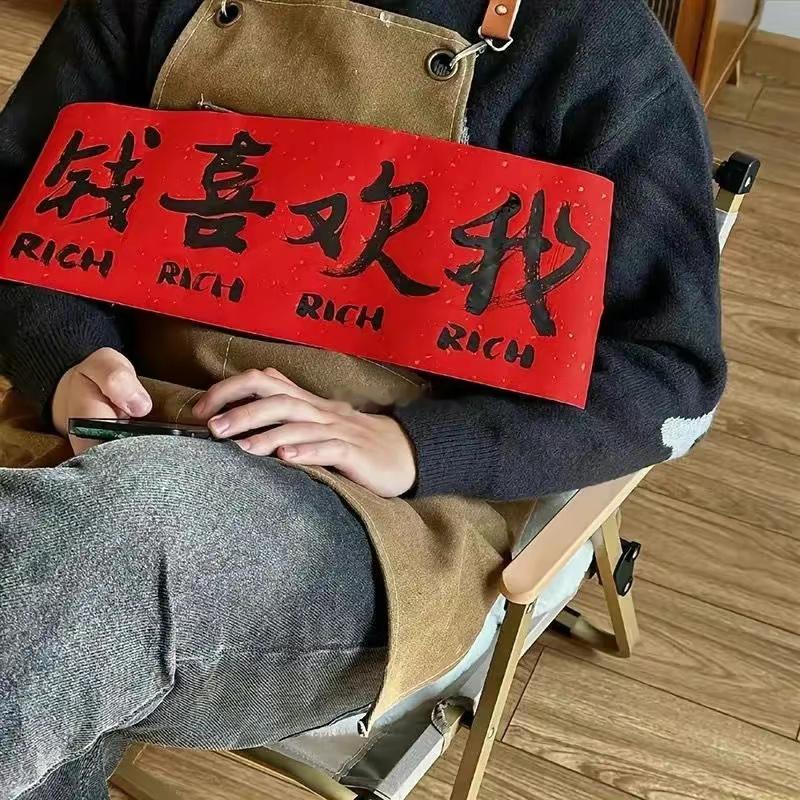 狮子座的醋吃的很光明，也很有尊严。光明就是不管大事小事只要是让她吃了醋的事，她是