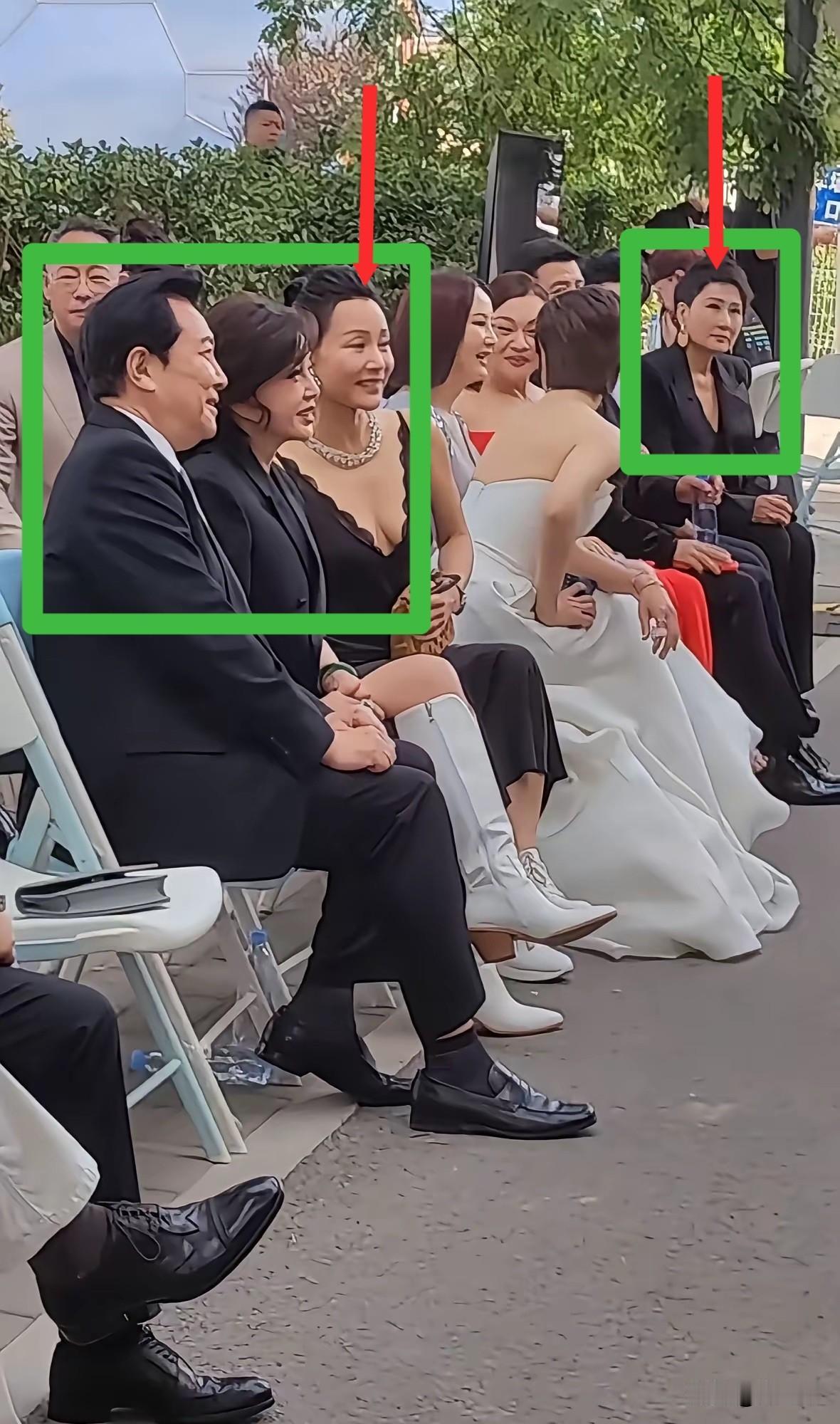 一直以为陈冲与唐国强、刘晓庆他们是同龄人，其实不是的，陈冲要比他们小10岁左右。