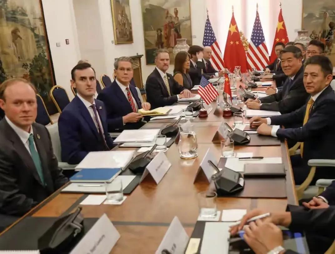 中美在马德里会谈，tiktok是重点，美国觊觎tiktok已久，贼心不死，好在我