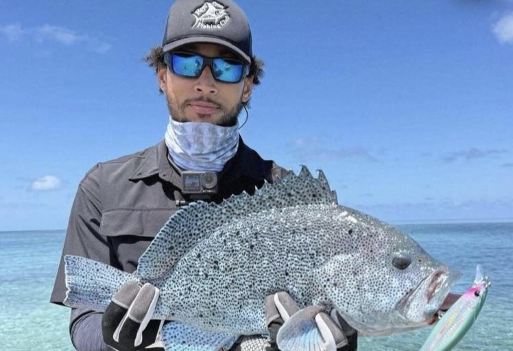 令人惋惜！前NBA状元本西蒙斯真的回家钓鱼了！本西蒙斯在NBA失业之后就选择回