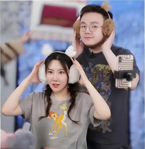 宋丹丹曾经放话：“我儿子巴图的媳妇王博谷，根本就不是个省油的灯！”谁能料到，这