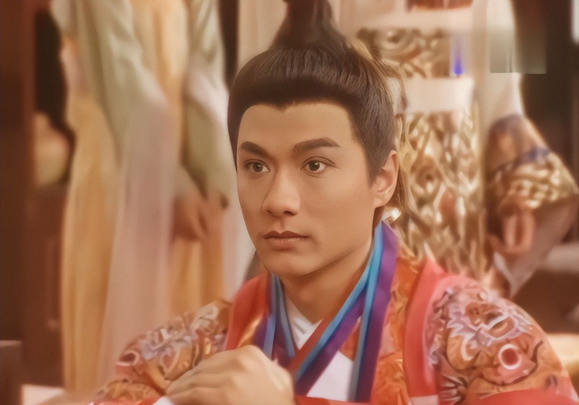 65岁港星当初那个饰演“李世民”的林俊贤，竟然也开始在景区卖艺打工。当年不输刘德
