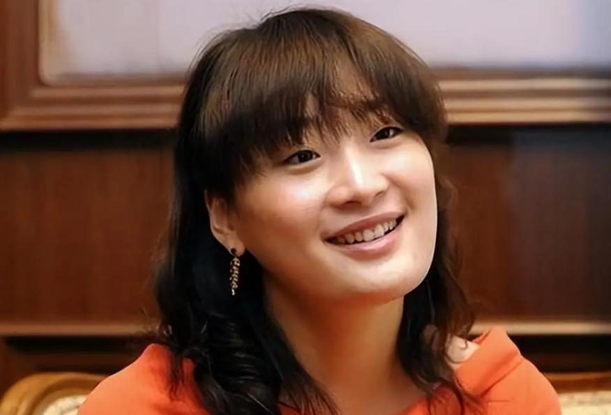 娃哈哈要完？宗馥莉深陷官司泥潭销量下滑严重宗馥莉最近不好受信托官司输