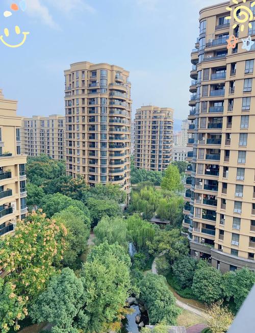 有些城市住建局更名为住更局，如湖北省、深圳、广州、济南、四川、浙江等17个城市已