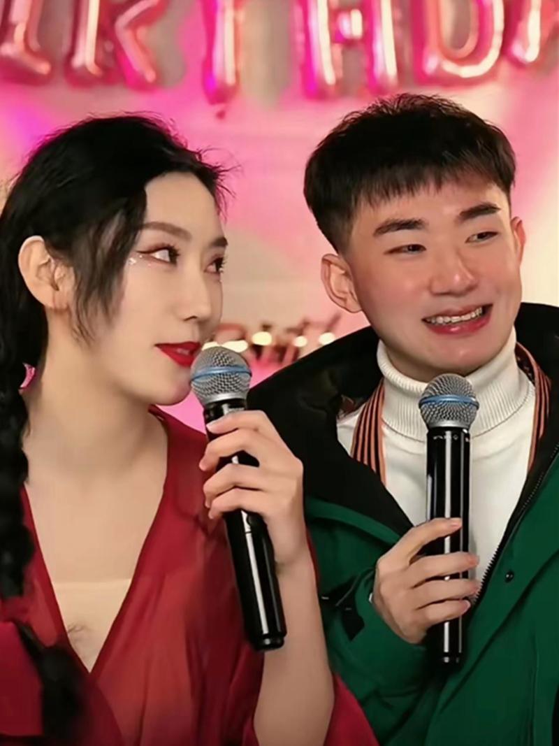 陶阳、胡嘉博婚礼时间确定，将在2月11日举行！这一天，德云社也有重大安排，将举办