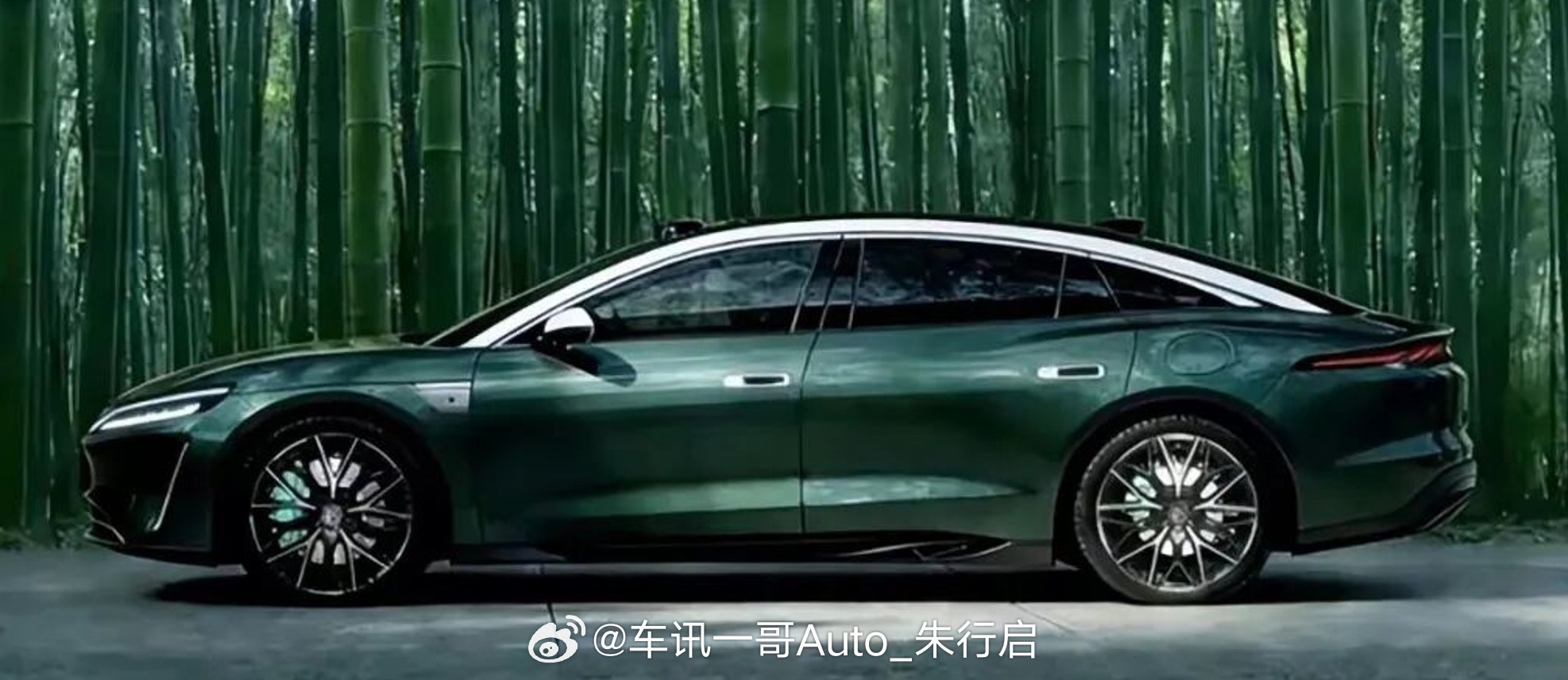 全新比亚迪大汉的尾部谍照公布根据上市的节奏来看比亚迪大汉估计得七八月份才出来新车