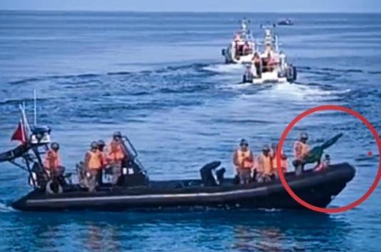 中国海警在仁爱礁演练，快艇疑似加装机枪22日我国海警局发表声明称，近期菲律宾在