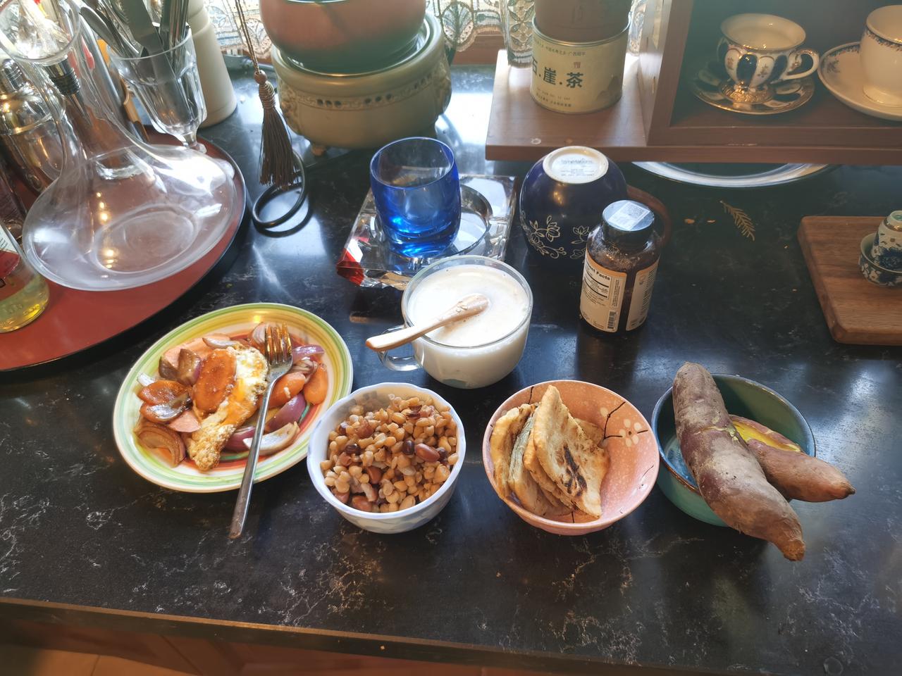 得了萎缩性胃炎的人真的都非常担心自己瘦！我也是一个萎缩性胃炎的患者！我的体重从
