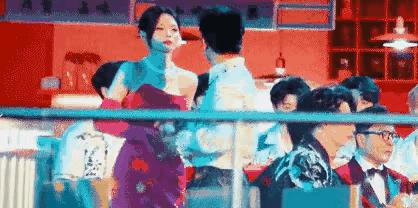 沈梦辰和杨迪在节目里那场“激战”，可不只是简单的综艺效果。我告诉你，这背后全是