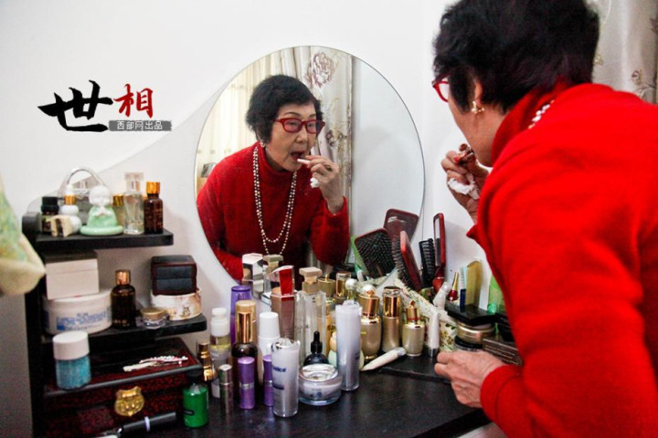 转:81岁老太吴胜明的彪悍人生:曾因走私入狱 如今再成千万富翁(组图) - 孟宪民 - 书法家孟宪民的博客 转:81岁老太吴胜明的彪悍人生:曾因走私入狱 如今再成千万富翁(组图) - 孟宪民 - 书法家孟宪民的博客