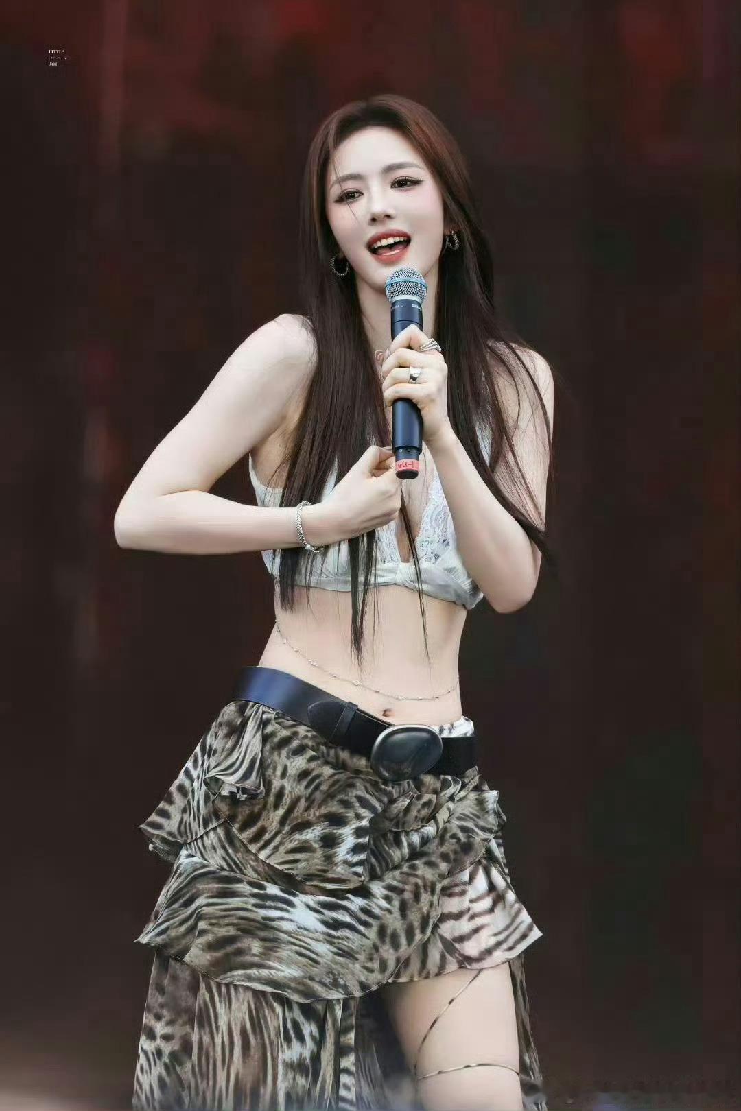 蔡文静真觉得中国人能飞蔡文静这波直接把机场找不着车的我演活了，连问路人车停哪的小