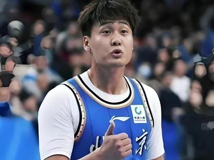 赵睿舆论风波升级！争议言论引全网封杀