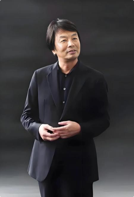 刘震云说：提拔的，都是溜须拍马的；表扬的，都是指鹿为马的；重用的，都是害群