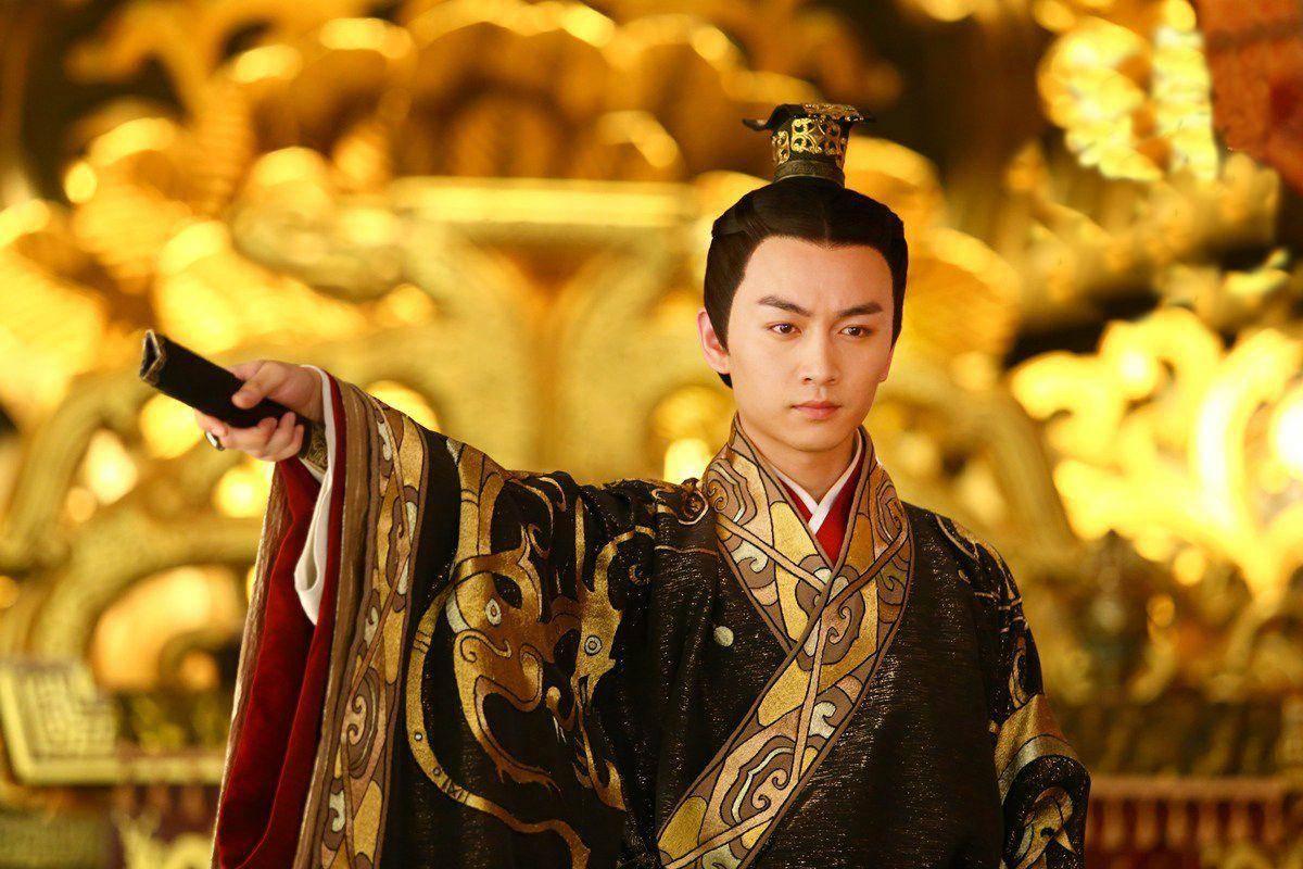 汉宣帝明知儿子平庸，为何不废太子？细读史料，不仅是因为许平君刘奭十岁那年，