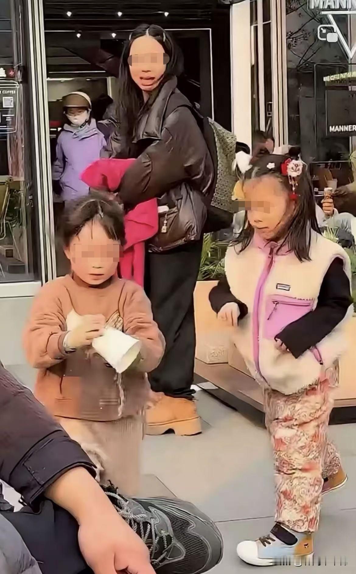 一杯水引发的一场大闹剧，经历了“发酵—网暴—道歉—端水方被网暴—删除视频”，最后