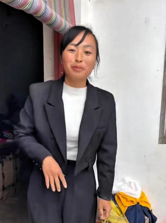 2021年河南商丘虞城县，一场意外把两个家庭逼到了绝境，朱大哥在田间修拖拉机时被