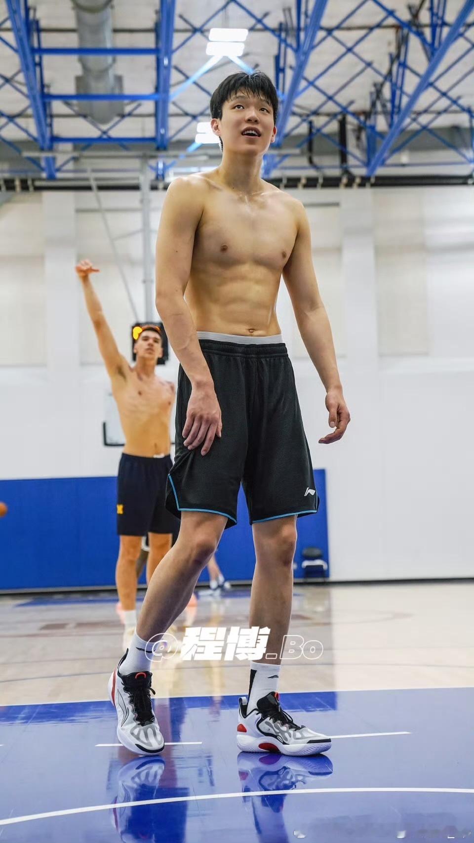 北京时间明日，2025年NBA选秀联合试训将在芝加哥温特拉斯特球馆正式拉开
