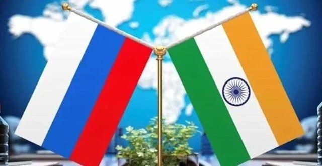 第一面白旗举起，俄罗斯终于看清，关键时刻谁才是真朋友，俄罗斯没想到，第一个扔下白