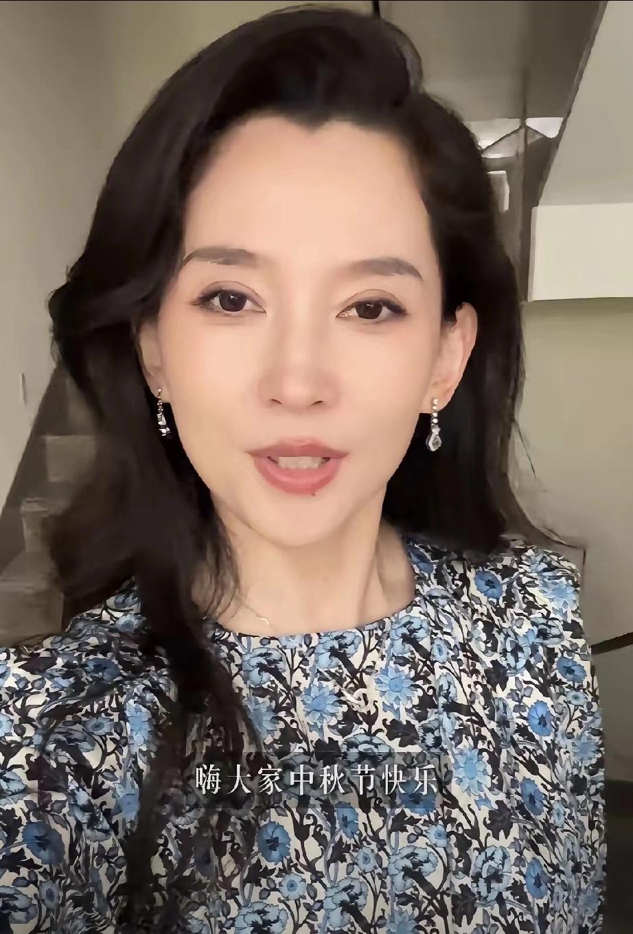 暖心老板！森林北自掏腰包给员工发中秋福利近日，森林北晒出工作室中秋