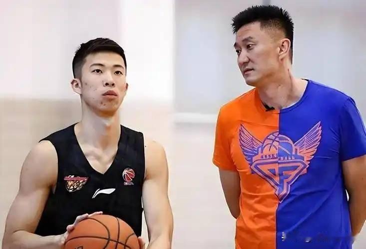 王怀玉慧眼识人！近期，原广东男篮助理教练李英博向球迷们透露：虽然自己在离开广东