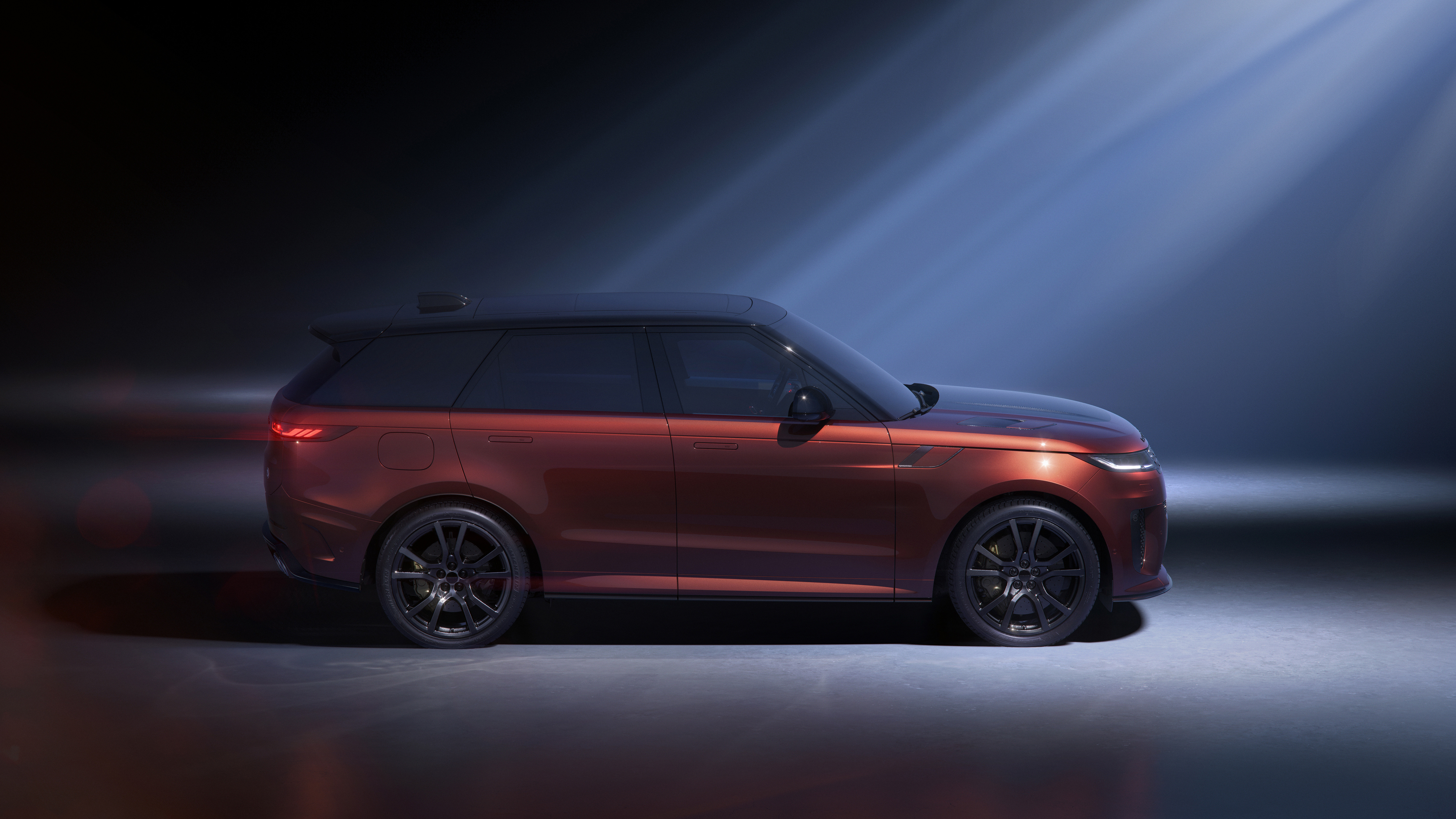 2026RANGEROVERSPORTSVCARBON揽胜运动版路虎