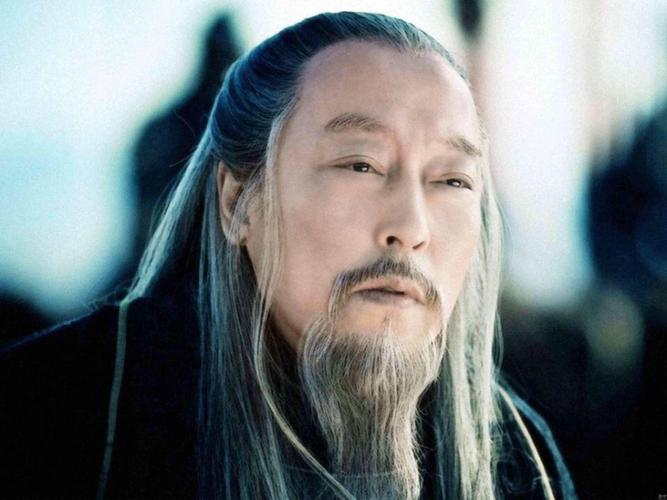 司马懿极其厌恶发妻张春华，还对别人说：张春华这个老东西，死了都不值得可惜....