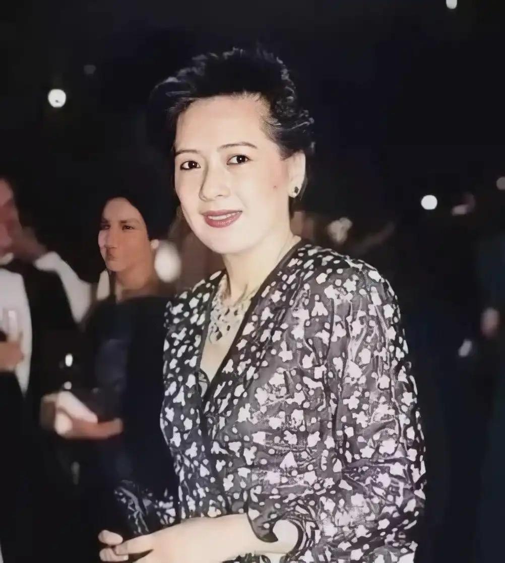 性学家李银河说：“要是一个男人，自己能解决生理需求，生活上不用人照顾，心里够强大