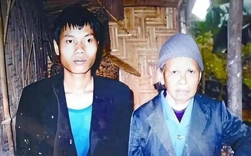 24岁盲竹匠与71岁苦命老太的生死绝恋：跨越47岁的爱情，临终誓言让全网泪崩！