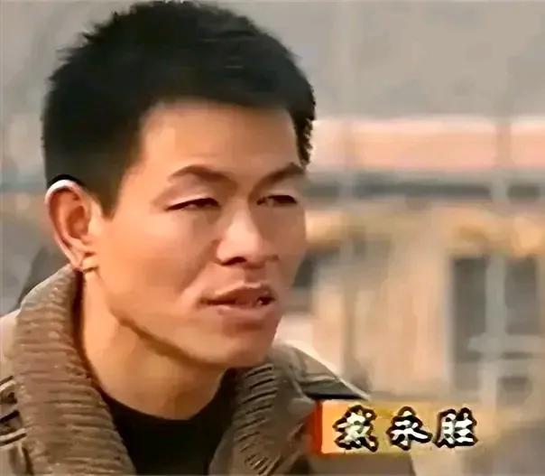 2001年，老太太被推进手术室，医生摇摇头，“癌细胞扩散，没救了，也就剩6个月可