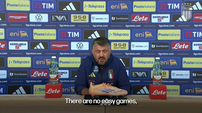 记者向加图索求证拒绝征召这一决定是否由基耶萨本人做出，他回应道：“是的，这已经是