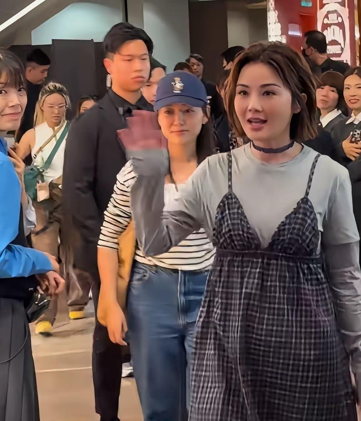 阿Sa用二十颗冻卵换来的身材自由，不该被网友的肚子侦探游戏绑架。2019年她连打十天荷尔蒙针，肚子胀