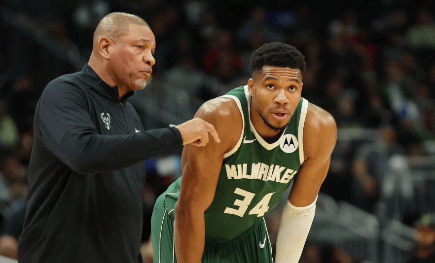 字母哥和雄鹿会谈是否离队消息人士透露，除非雄鹿本赛季出现戏剧性的事态转变，否则阿