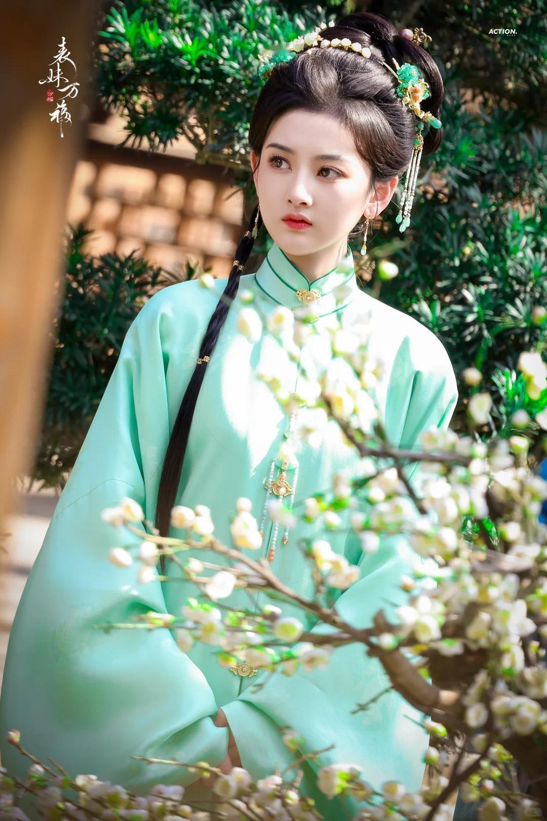 宋祖儿《表妹万福》路透，这个貌美的甄嘉芙真像从画里走出来的一样​​​