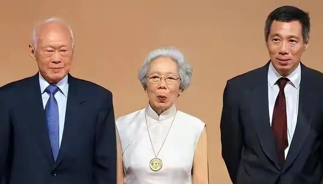 新加坡“媚日”史：从李光耀给日本人当间谍，到李显龙成精日分子这种说法虽带有
