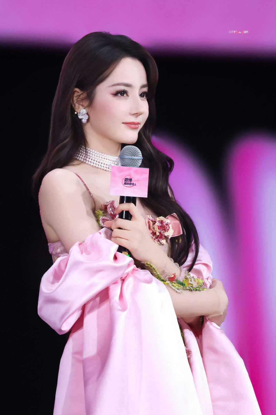 迪丽热巴站姐发力了顶级审美#迪丽热巴站姐发力了##迪丽热巴站姐顶级审美#​