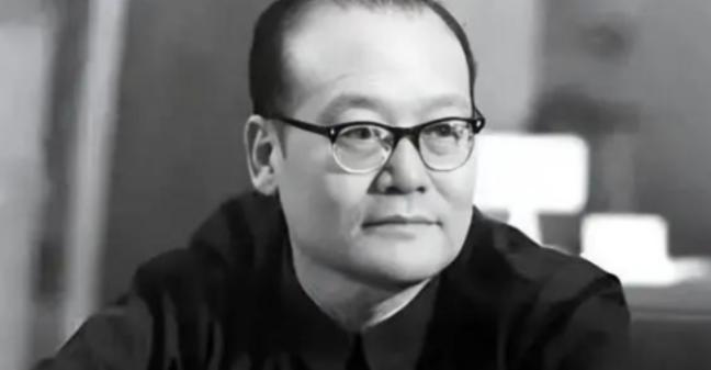 1980年，纪登奎辞职后按规定换了住处，没想到那天他看着新闻里批判“高干特殊化”
