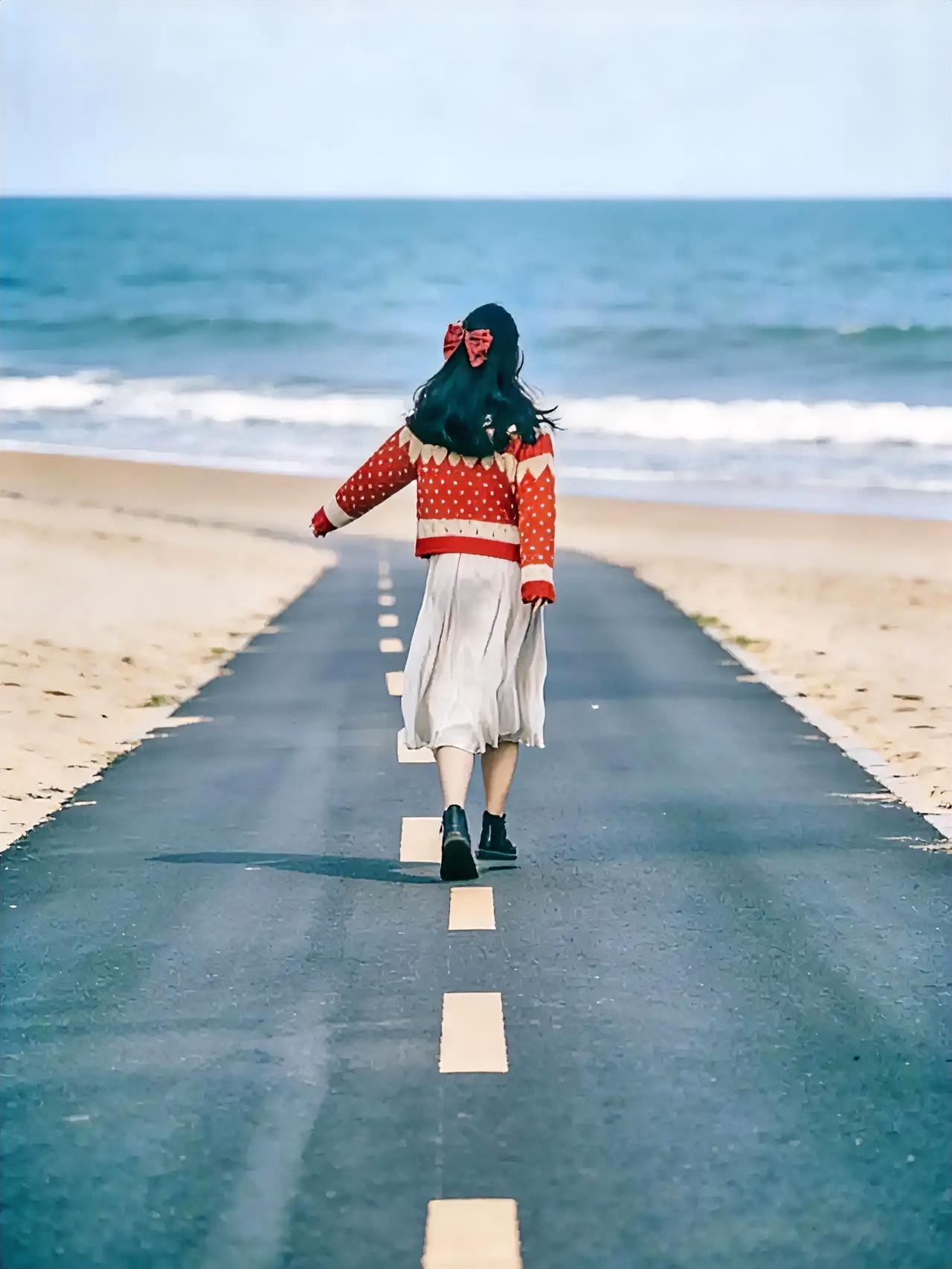 真正厉害的人，只做三件事，第一，坚持锻炼每天给自己定个数，半