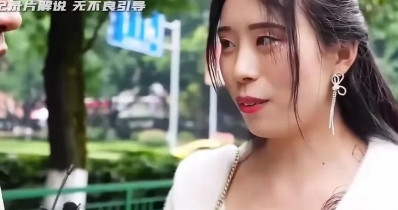 “一般的男人配不上我！”浙江42岁女子去公园相亲，语出惊人地表示，她在购买衣服的