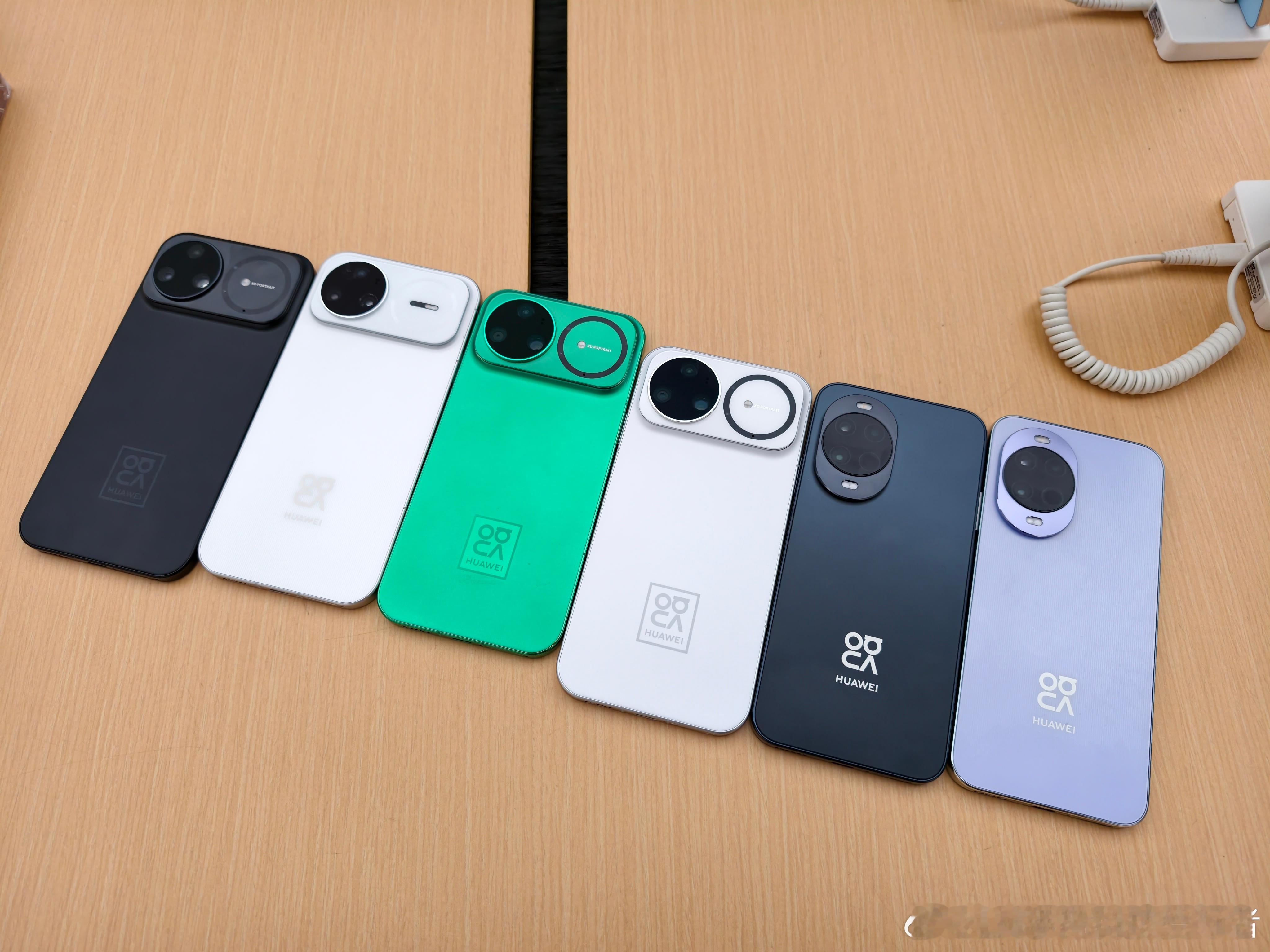 华为Nova15系列上手简评，哪个配置值得入手？体验完了华为Nova15系列