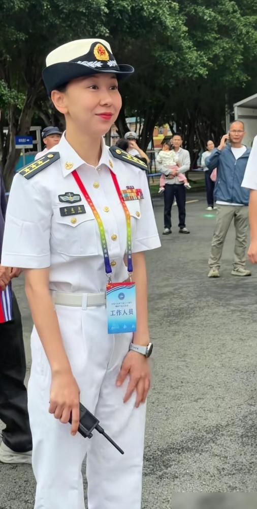 17年军龄干到正团（上校）在部队绝对是天花板级别啦！真不是夸张，常关注部