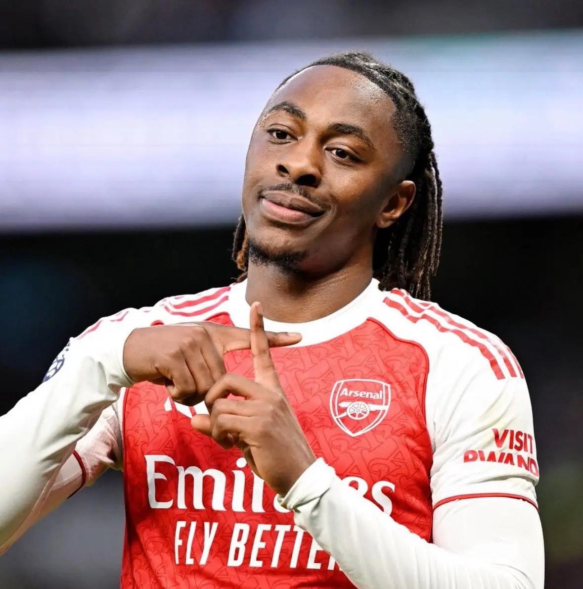 27岁的埃泽：本赛季加盟阿森纳后，单赛季在联赛，足总杯，联赛杯和欧冠四项赛事