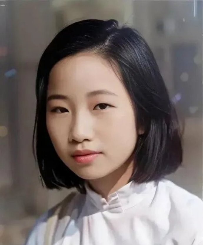 中国唯一诺贝尔奖女得主屠呦呦，在北大读书时的照片。