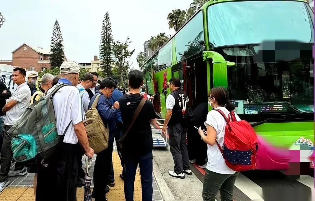 绿营高雄基本盘崩了？关于725凯道活动，岛内媒体人罗旺哲坦言，高雄市众态度颠覆他
