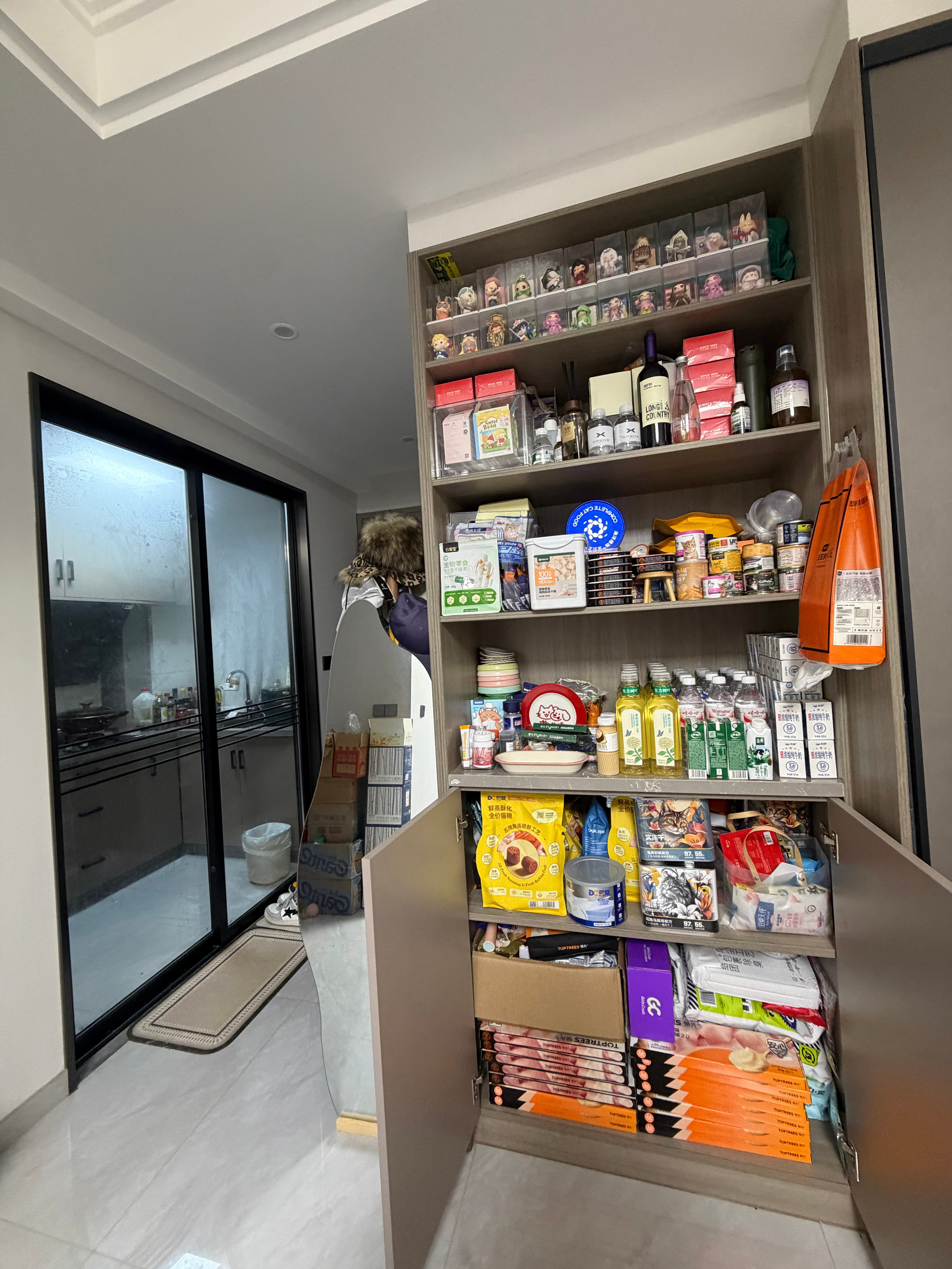 整理劲上来了怒干一整天把家里收拾了一遍打开柜子看到满满当当整整齐齐的囤货爽