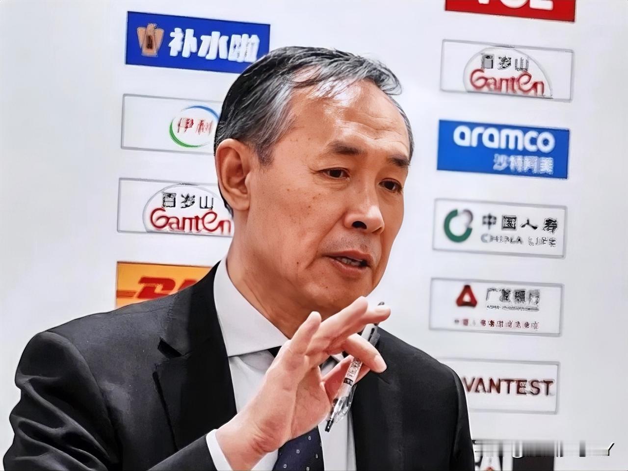 发现了没许利民有一个非常明显的问题不是他手里无人可用，而是他关键时刻的用人